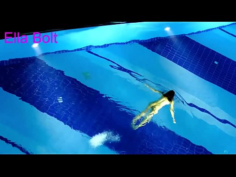 ❤️ Saya tidak bisa berhenti menonton, pirang muda tertangkap basah berenang di kolam resor ELLA BOLT Porno pada kami id.fuxporn-com.ru